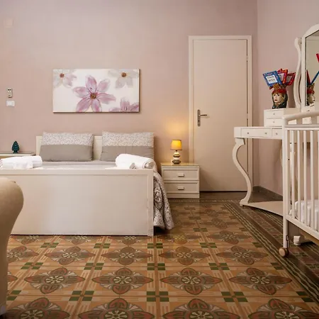 شقة Franz's House - Connie's Heritage