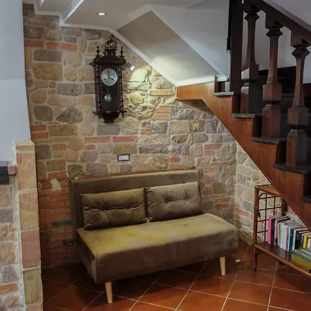 Franz's House - Connie's Heritage Appartement *