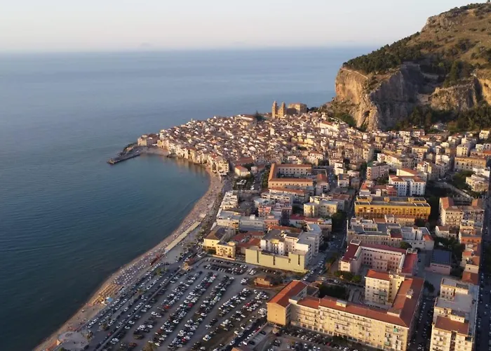 Franz's House - Connie's Heritage צ'פאלו