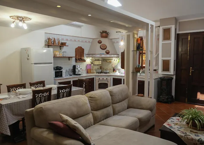 Franz's House - Connie's Heritage * צ'פאלו