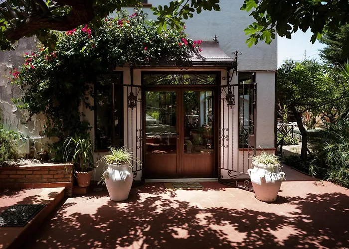 Franz's House - Connie's Heritage Apartman